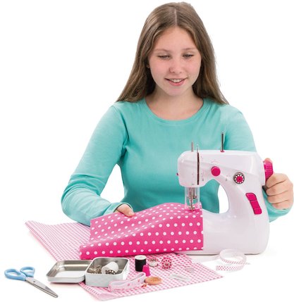 Kit couture machine à coudre pour enfant sur jouéclub.fr